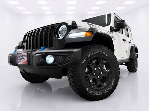 Used 2023 Jeep Wrangler Unlimited w/ Sun & Screen Package AWD/4WD image 4