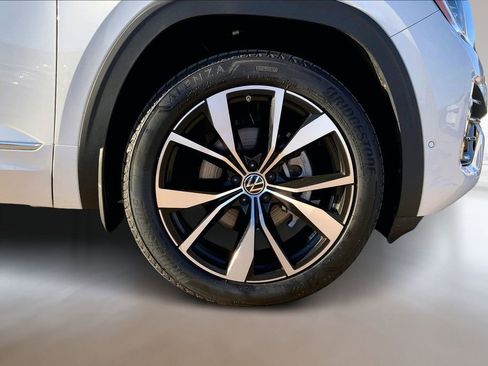 New 2026 Volkswagen Atlas SEL Premium R-Line AWD/4WD image 13