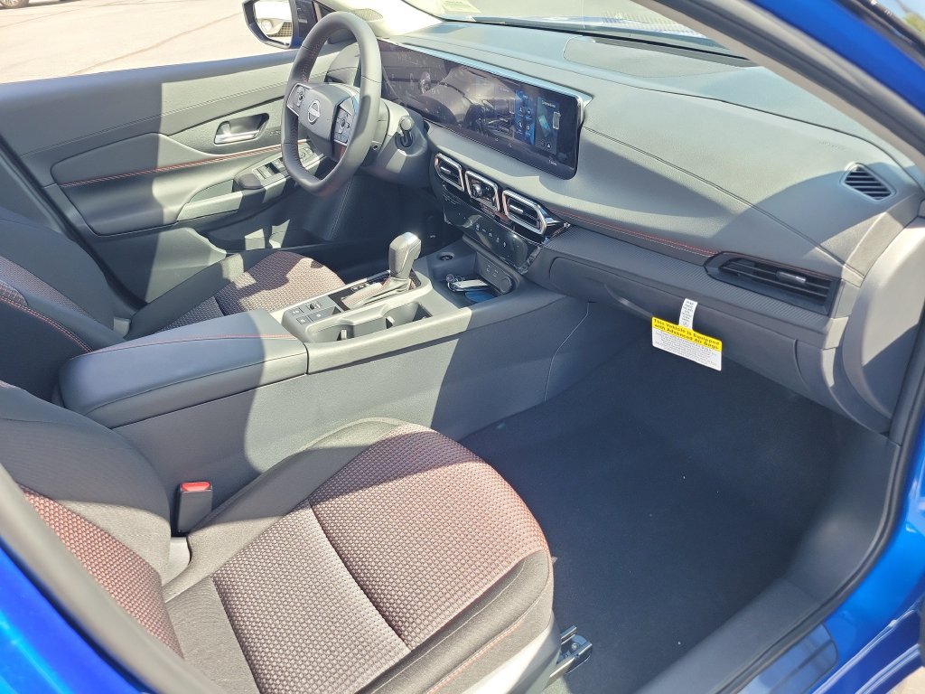 New 2027 Nissan Sentra SR w/ Floor Mat Package FWD image 11
