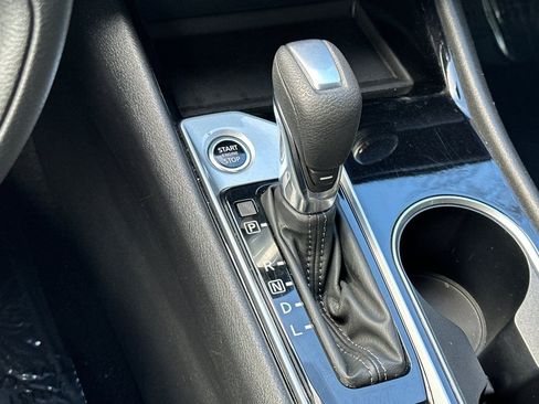 Used 2024 Nissan Altima 2.5 SV image 22