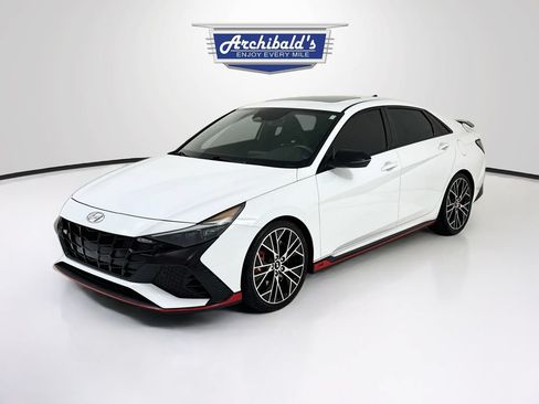 Used 2022 Hyundai Elantra N FWD image 3