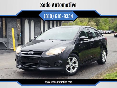 Used 2014 Ford Focus SE w/ SE Winter Package FWD image 1