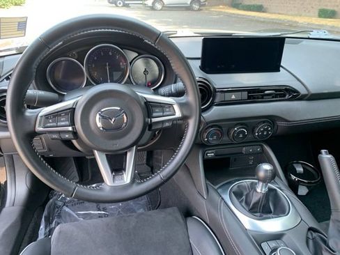 Used 2024 MAZDA MX-5 Miata RF Club RWD image 12