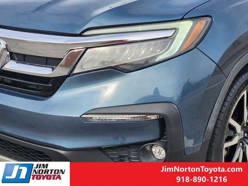 Used 2019 Honda Pilot Touring image 11