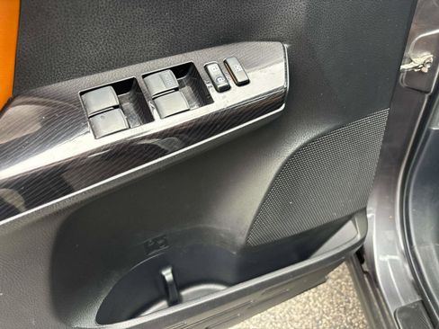 Certified 2016 Toyota RAV4 SE image 17