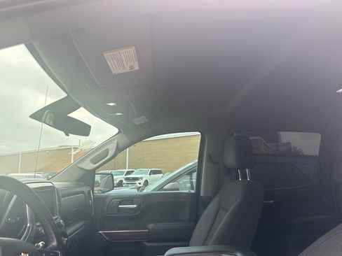 Used 2021 Chevrolet Silverado 1500 LT image 10