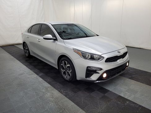 Used 2020 Kia Forte LXS FWD image 13
