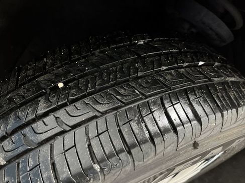 Used 2020 Chevrolet Equinox LT image 35