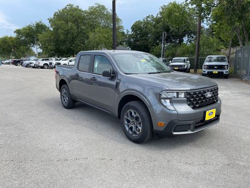 New 2025 Ford Maverick XLT w/ XLT Luxury Package AWD/4WD image 4