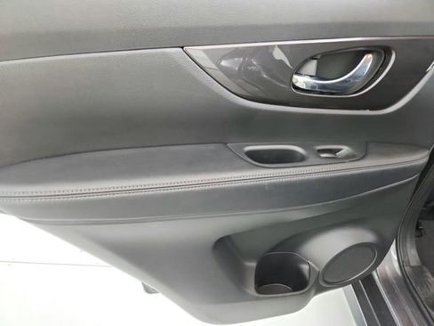 Used 2019 Nissan Rogue S w/ Special Edition Package image 35