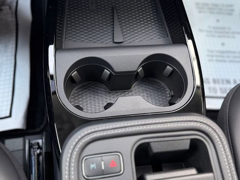 New 2025 Ford Mustang Mach-E Premium image 17