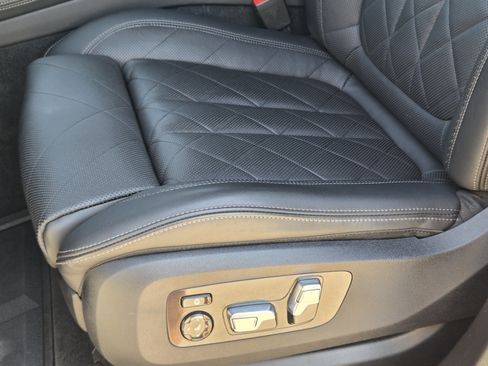 Used 2023 BMW X5 M50i w/ Executive Package AWD/4WD image 31