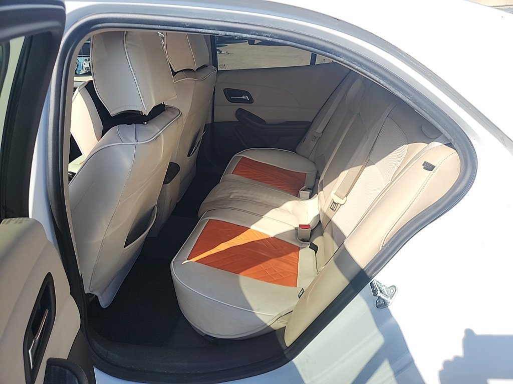 Used 2015 Chevrolet Malibu LT FWD image 20