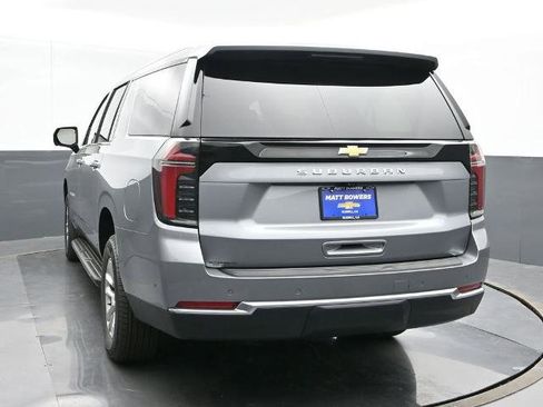 New 2025 Chevrolet Suburban LS image 4
