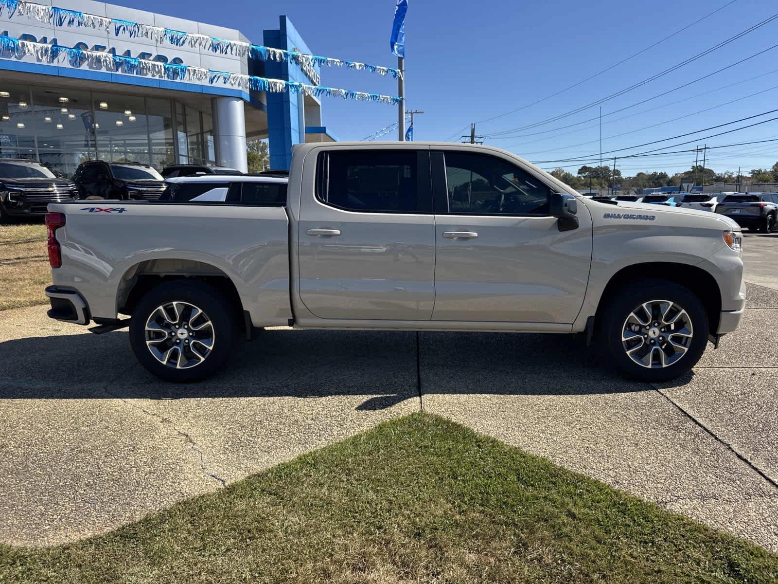 New 2026 Chevrolet Silverado 1500 RST AWD/4WD image 6
