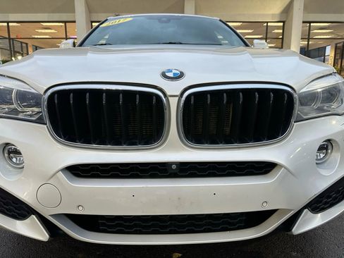 Used 2017 BMW X6 xDrive35i image 11