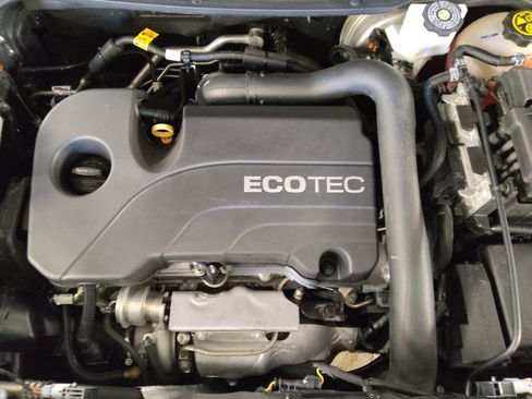 Used 2020 GMC Terrain SLE image 30