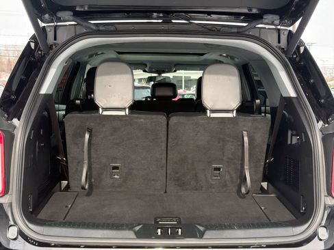 Used 2021 Ford Explorer XLT w/ Equipment Group 202A image 37