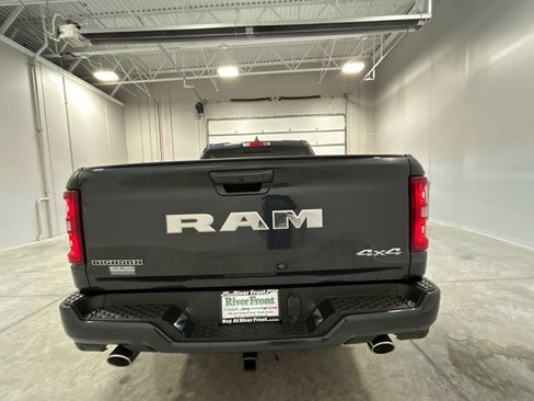 New 2026 RAM 1500 Big Horn AWD/4WD image 7