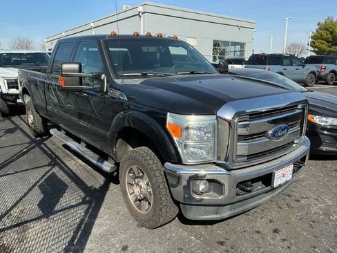Used 2015 Ford F350 Lariat image 3