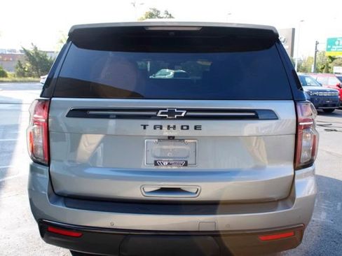 Used 2023 Chevrolet Tahoe Z71 w/ Luxury Package AWD/4WD image 4