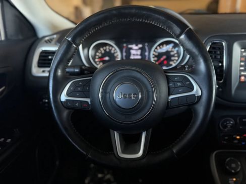 Used 2020 Jeep Compass Latitude w/ Cold Weather Group AWD/4WD image 21
