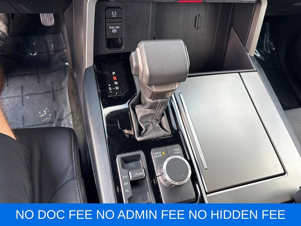 Used 2025 Toyota Sequoia SR5 AWD/4WD image 43