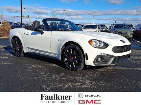Used 2020 FIAT 124 Spider Abarth w/ Convenience Group RWD image 1