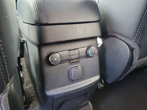 Used 2019 Ford Explorer XLT w/ Equipment Group 202A image 15