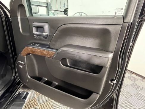 Used 2019 GMC Sierra 2500 Denali w/ Duramax Plus Package AWD/4WD image 26