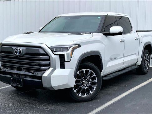 Used 2024 Toyota Tundra Limited AWD/4WD image 1