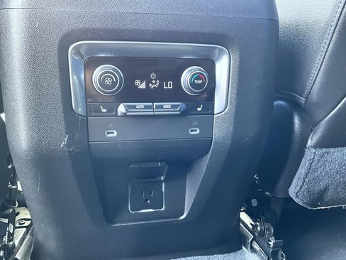 Used 2021 Chevrolet Tahoe LT AWD/4WD image 26