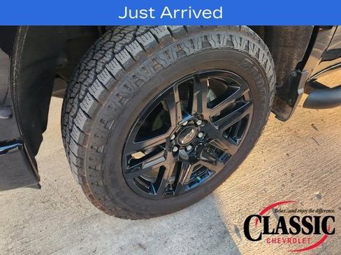 Used 2022 Chevrolet Silverado 1500 LT Trail Boss w/ LT Trail Boss Premium Package image 15