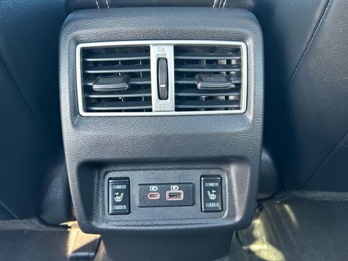 Used 2023 Nissan Maxima SL image 18