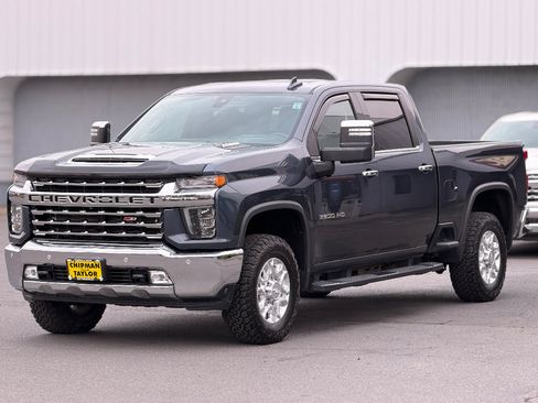 Used 2020 Chevrolet Silverado 3500 LTZ w/ LTZ Plus Package AWD/4WD image 16