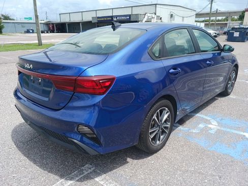 Used 2024 Kia Forte LXS FWD image 3