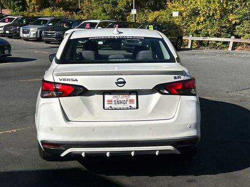 Used 2021 Nissan Versa SR w/ Electronics Package image 6