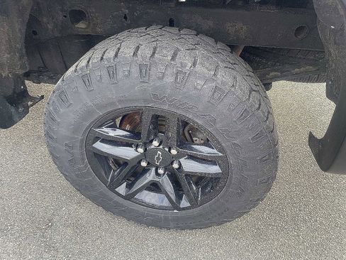 Used 2020 Chevrolet Silverado 1500 Custom Trail Boss w/ Custom Convenience Package image 14