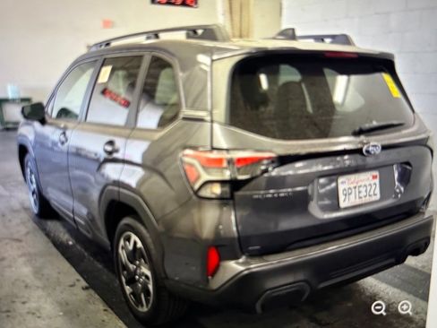 Used 2025 Subaru Forester Limited AWD/4WD image 2