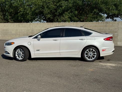 Used 2017 Ford Fusion Energi Platinum FWD image 8