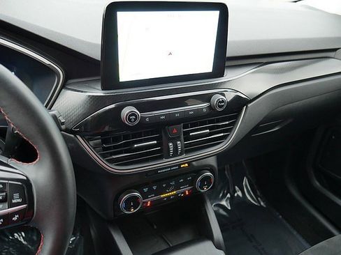 Used 2022 Ford Escape SEL w/ SEL Stealth AWD Package image 32