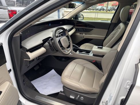 Used 2024 Lincoln Nautilus Premier w/ Equipment Group 102A image 24