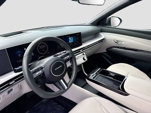 Certified 2026 Hyundai Tucson Limited FWD image 9