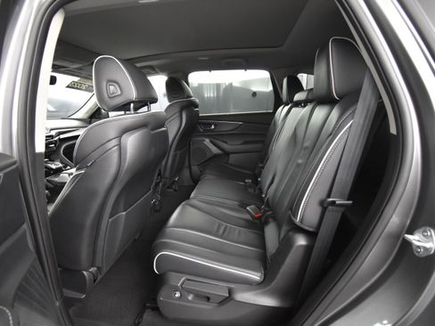 Used 2023 Acura MDX SH-AWD w/ Advance Package image 25