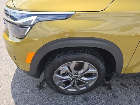 Used 2024 Kia Seltos S AWD/4WD image 10
