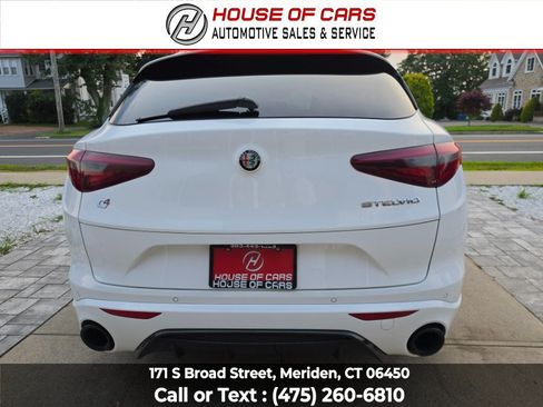 Used 2022 Alfa Romeo Stelvio Veloce AWD/4WD image 5