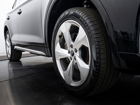 Certified 2025 Audi Q5 2.0T Premium Plus w/ Premium Plus Package image 24