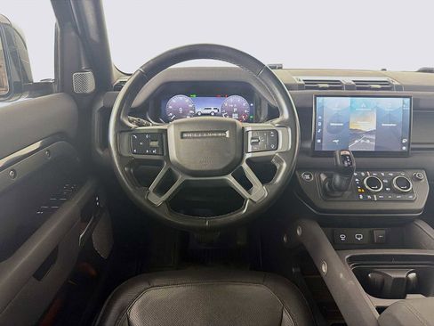 Used 2023 Land Rover Defender 130 X-Dynamic SE image 23