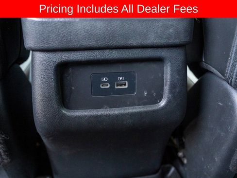 Used 2023 Nissan Pathfinder SL AWD/4WD image 9