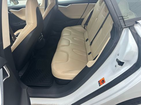 Used 2014 Tesla Model S 60 image 13